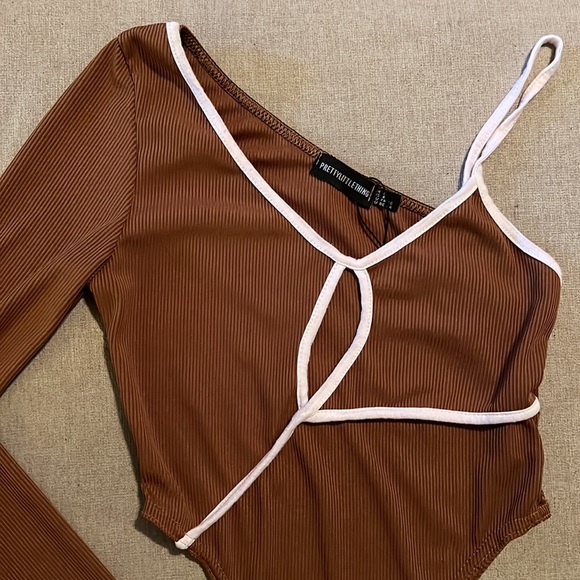 PrettyLittleThing Bodysuit - Picture 2 of 3